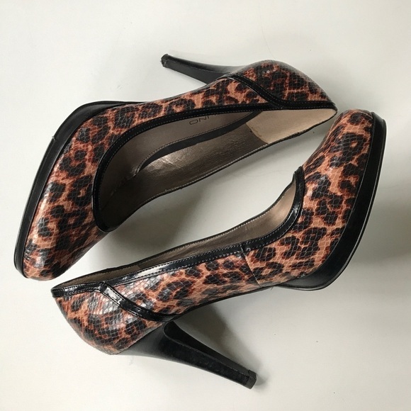 Euc Bandolino Heels - Picture 3 of 6